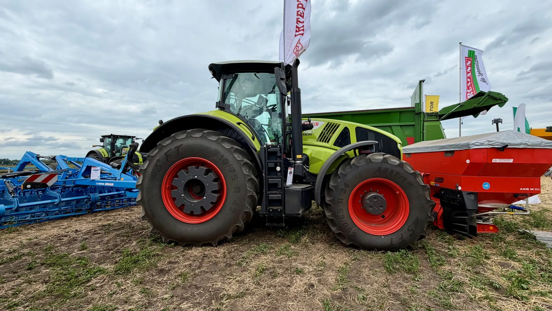 CLAAS AXION 950_result
